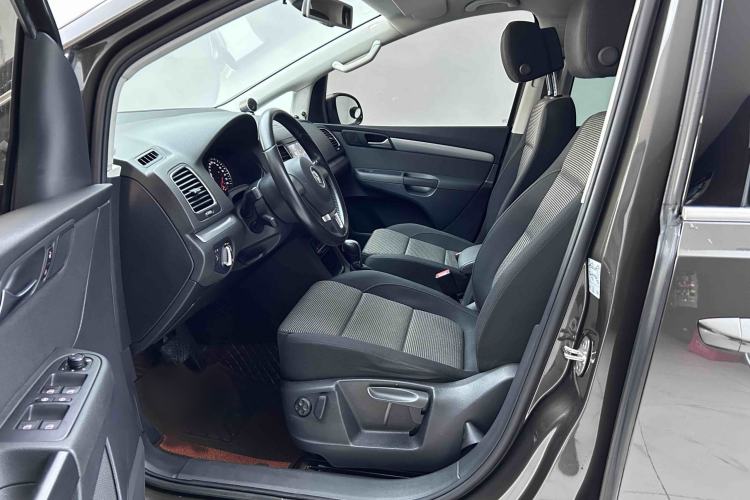 Used Volkswagen Sharan 2014 2.0 TSI Standard Model Interior 1
