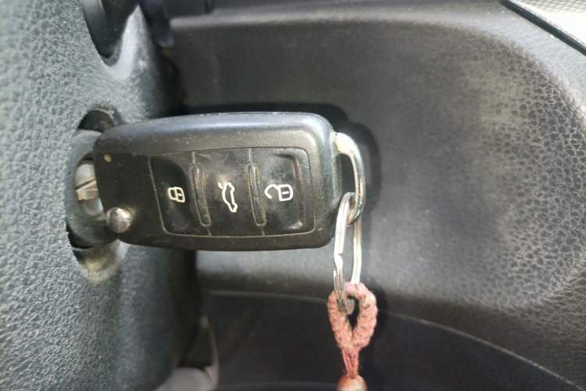 Used Volkswagen Sharan 2014 2.0 TSI Standard Model Interior 1