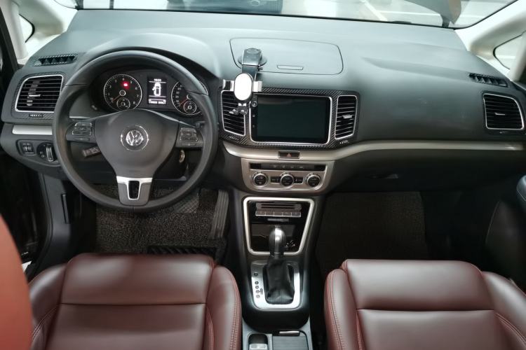 Used Volkswagen Sharan 2014 2.0 TSI Standard Model Interior 2