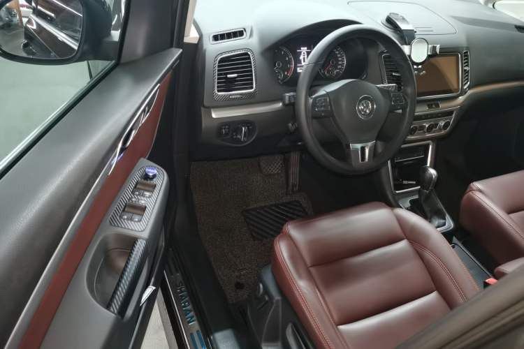 Used Volkswagen Sharan 2014 2.0 TSI Standard Model Interior 3