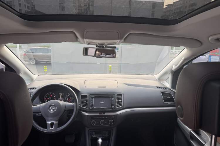 Used Volkswagen Sharan 2014 2.0 TSI Standard Model Interior 5