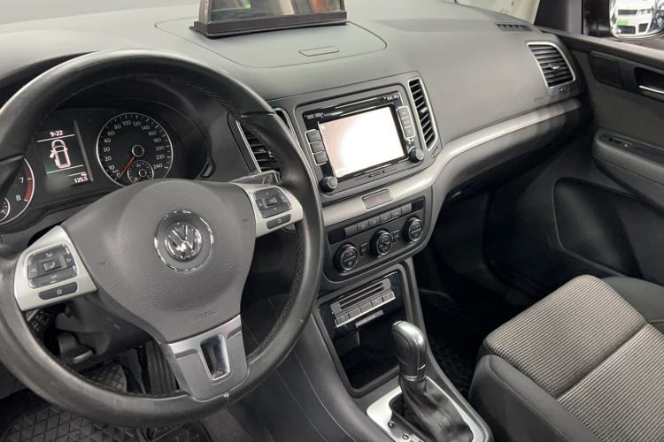 Used Volkswagen Sharan 2014 2.0 TSI Standard Model Interior 5