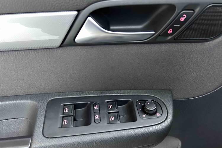 Used Volkswagen Sharan 2014 2.0 TSI Standard Model Interior 8