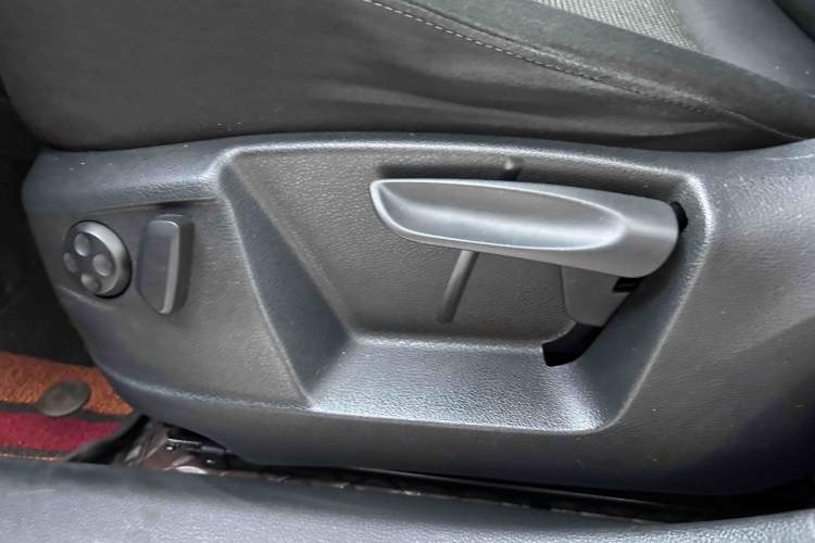 Used Volkswagen Sharan 2014 2.0 TSI Standard Model Interior 9