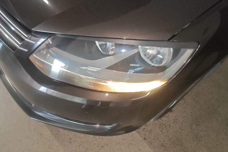 Used Volkswagen Sharan 2014 2.0 TSI Standard Model Left Front Headlight