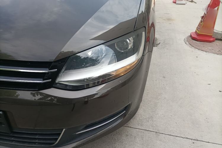 Used Volkswagen Sharan 2014 2.0 TSI Standard Model Left Front Headlight