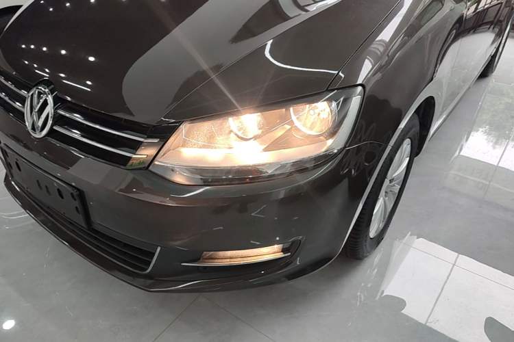 Used Volkswagen Sharan 2014 2.0 TSI Standard Model Left Front Headlight