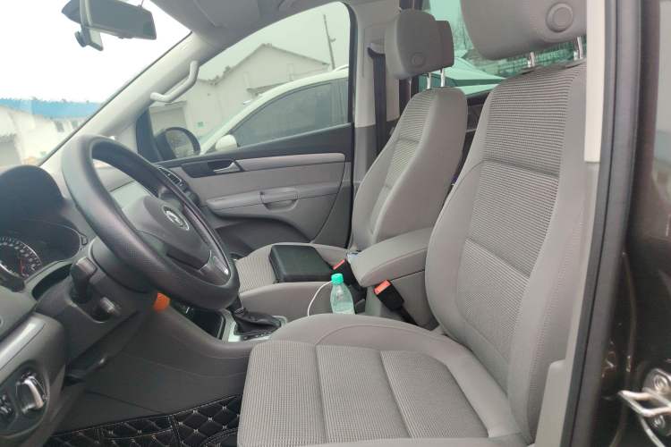 Used Volkswagen Sharan 2014 2.0 TSI Standard Model Left Front Seat