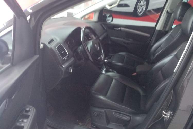 Used Volkswagen Sharan 2014 2.0 TSI Standard Model Left Front Seat
