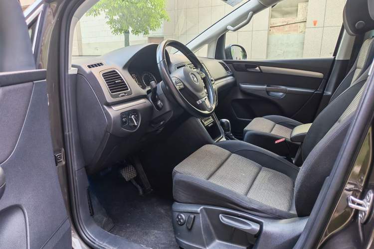 Used Volkswagen Sharan 2014 2.0 TSI Standard Model Left Front Seat