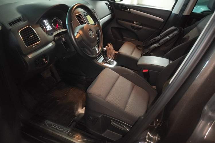 Used Volkswagen Sharan 2014 2.0 TSI Standard Model Left Front Seat