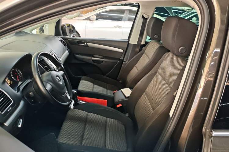 Used Volkswagen Sharan 2014 2.0 TSI Standard Model Left Front Seat