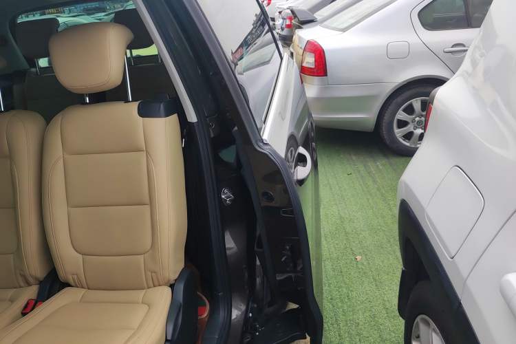 Used Volkswagen Sharan 2014 2.0 TSI Standard Model Left Rear Door Interior