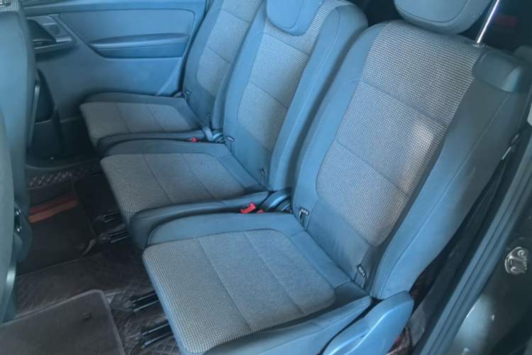 Used Volkswagen Sharan 2014 2.0 TSI Standard Model Left Rear Seat