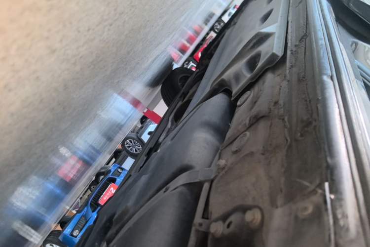 Used Volkswagen Sharan 2014 2.0 TSI Standard Model Left Side Sill
