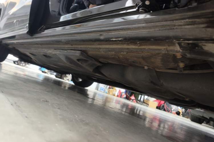 Used Volkswagen Sharan 2014 2.0 TSI Luxury Model Left Side Sill