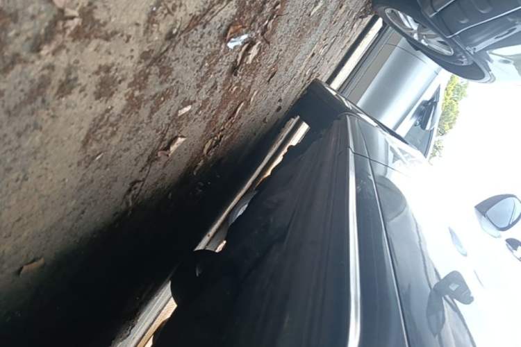 Used Volkswagen Sharan 2014 2.0 TSI Comfort Model Left Side Sill