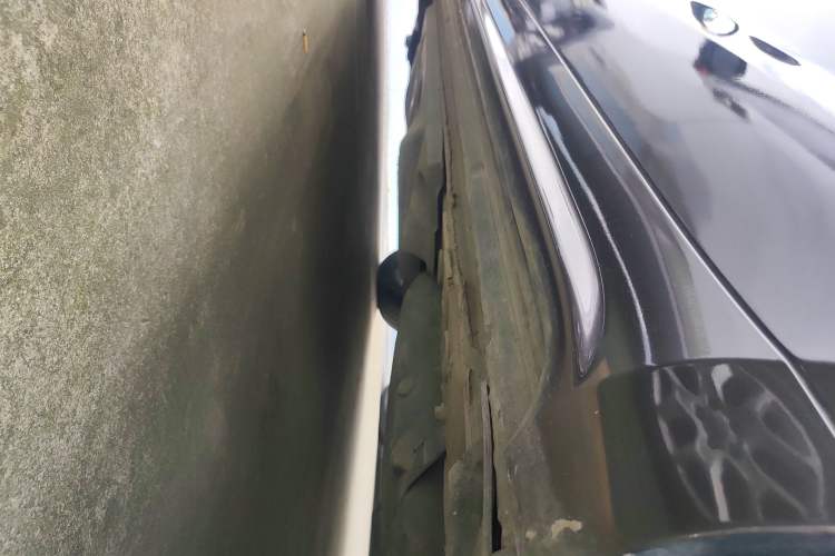 Used Volkswagen Sharan 2014 2.0 TSI Standard Model Left Side Sill