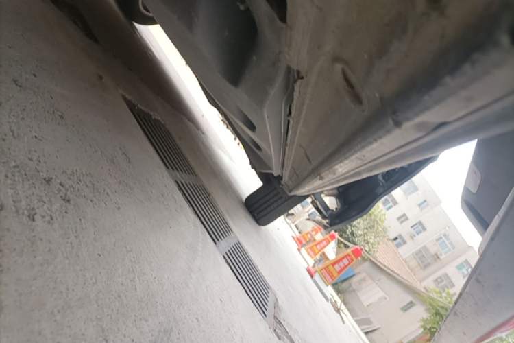 Used Volkswagen Sharan 2014 2.0 TSI Standard Model Left Side Sill