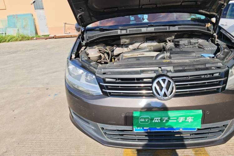 Used Volkswagen Sharan 2014 2.0 TSI Standard Model Right Front Headlight