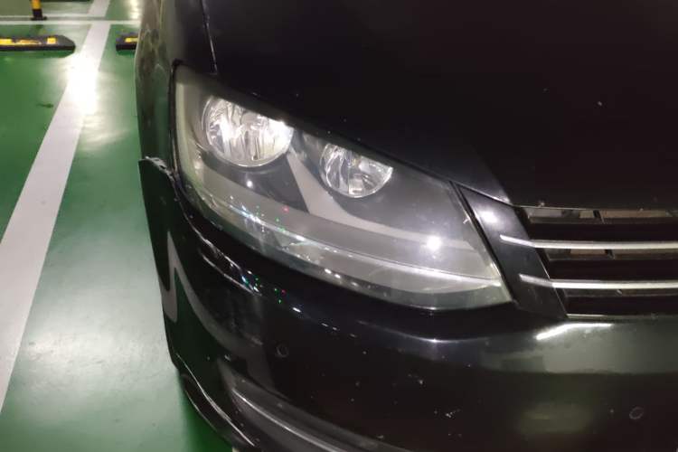 Used Volkswagen Sharan 2014 2.0 TSI Standard Model Right Front Headlight