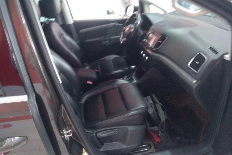 Used Volkswagen Sharan 2014 2.0 TSI Standard Model Right Front Seat