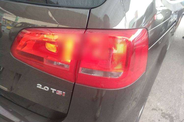 Used Volkswagen Sharan 2014 2.0 TSI Standard Model Right Rear Taillight