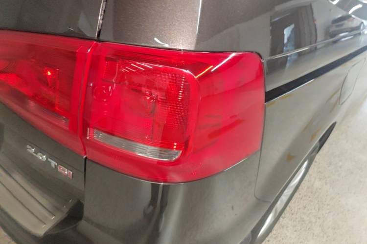 Used Volkswagen Sharan 2014 2.0 TSI Standard Model Right Rear Taillight