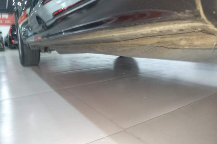 Used Volkswagen Sharan 2014 2.0 TSI Standard Model Right Side Sill