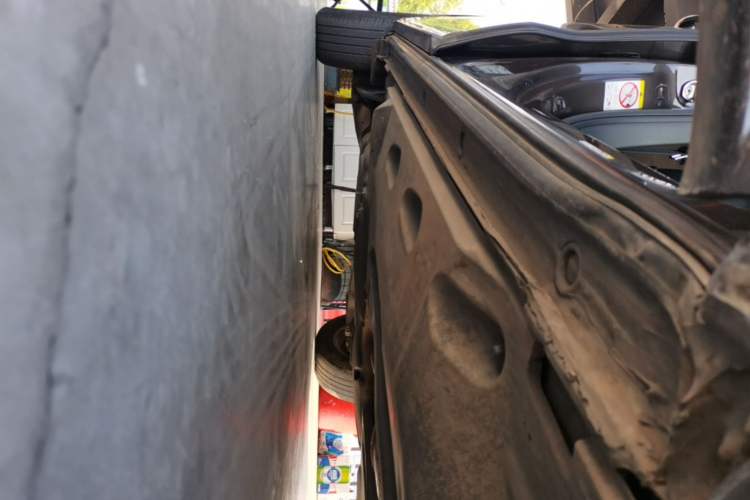 Used Volkswagen Sharan 2014 2.0 TSI Standard Model Right Side Sill