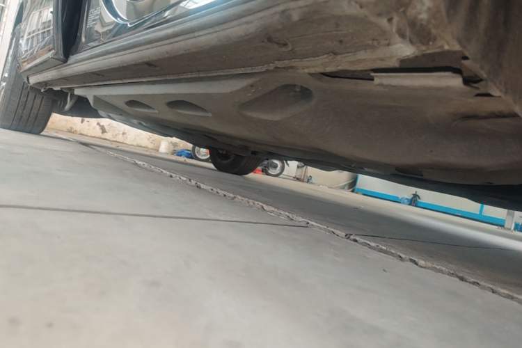 Used Volkswagen Sharan 2014 2.0 TSI Standard Model Right Side Sill