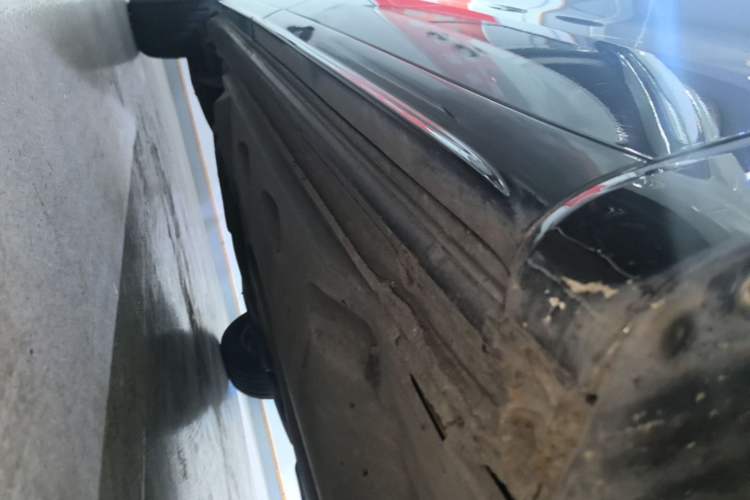 Used Volkswagen Sharan 2014 2.0 TSI Standard Model Right Side Sill