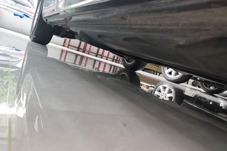 Used Volkswagen Sharan 2014 2.0 TSI Standard Model Right Side Sill