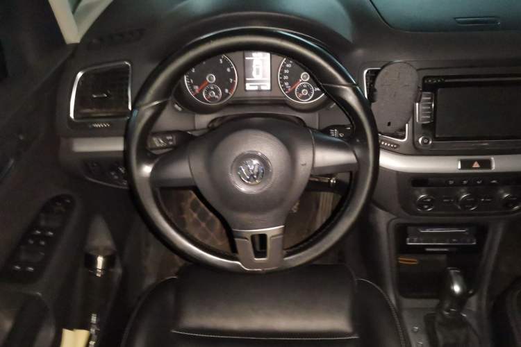 Used Volkswagen Sharan 2014 2.0 TSI Standard Model Steering Wheel