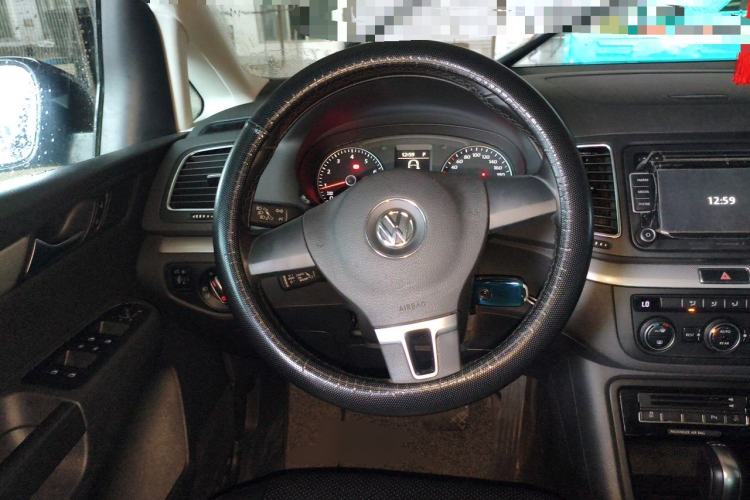 Used Volkswagen Sharan 2014 2.0 TSI Standard Model Steering Wheel