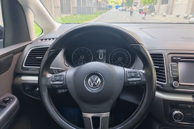 Used Volkswagen Sharan 2014 2.0 TSI Standard Model Steering Wheel