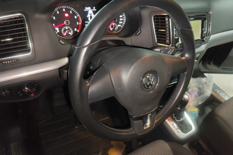 Used Volkswagen Sharan 2014 2.0 TSI Standard Model Steering Wheel