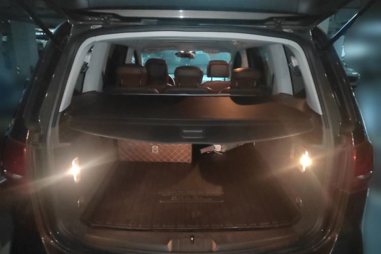 Used Volkswagen Sharan 2014 2.0 TSI Standard Model Trunk