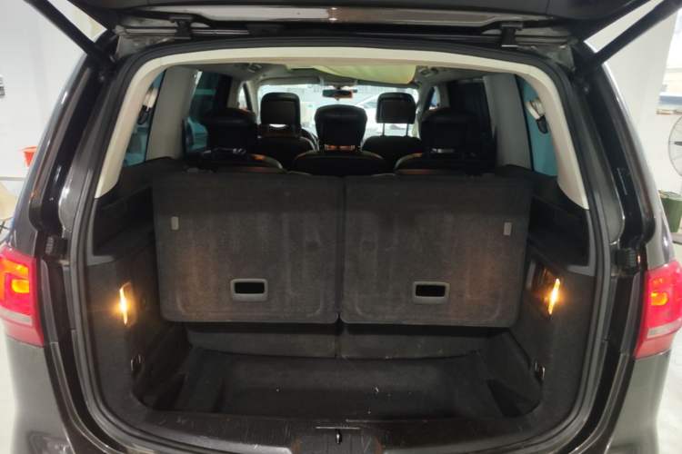 Used Volkswagen Sharan 2014 2.0 TSI Luxury Model Trunk