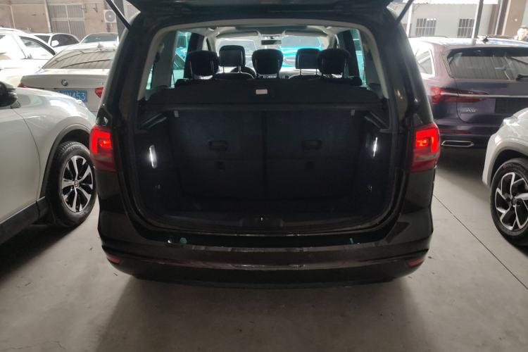Used Volkswagen Sharan 2014 2.0 TSI Standard Model Trunk