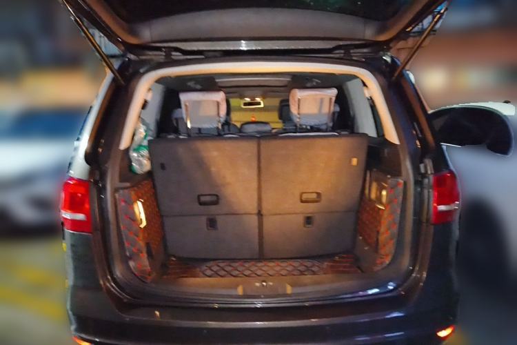 Used Volkswagen Sharan 2014 2.0 TSI Standard Model Trunk