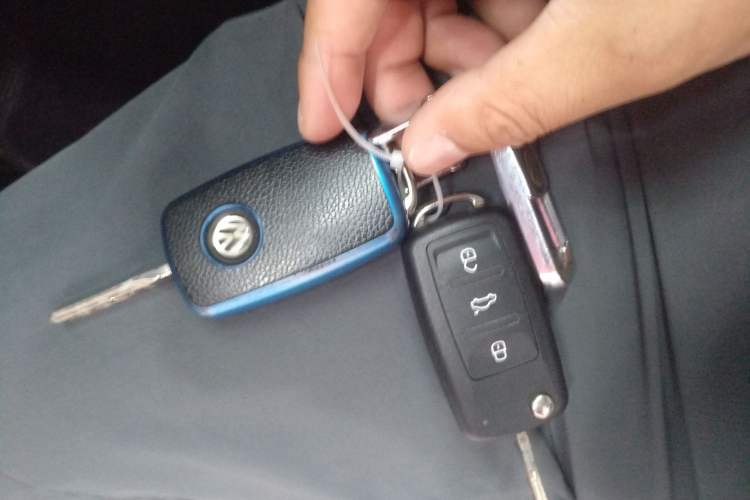 Used Volkswagen Sharan 2014 2.0 TSI Standard Model Vehicle Key