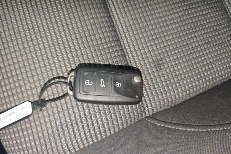Used Volkswagen Sharan 2014 2.0 TSI Standard Model Vehicle Key