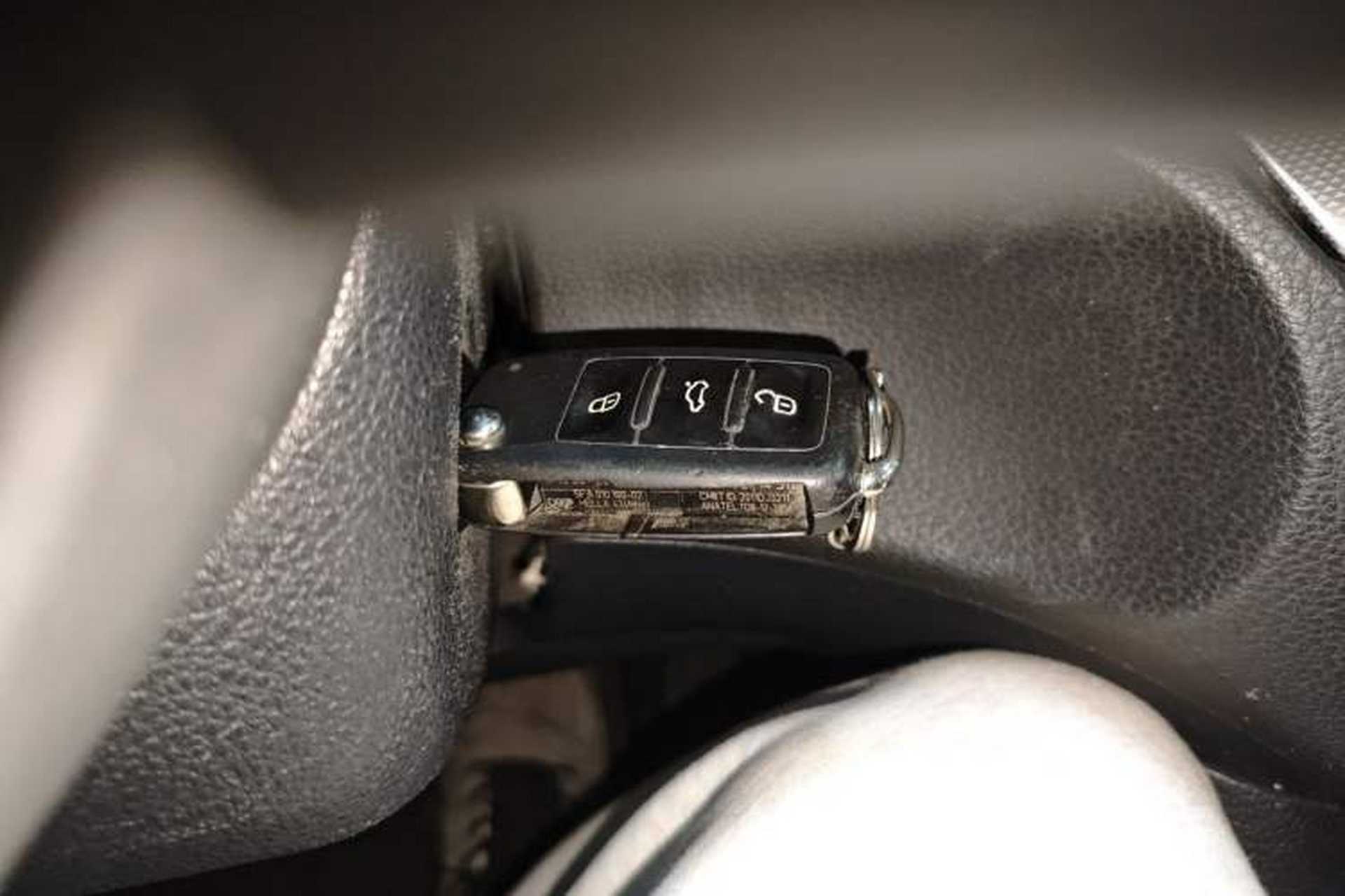 Used Volkswagen Sharan 2014 2.0 TSI Standard Model Vehicle Key