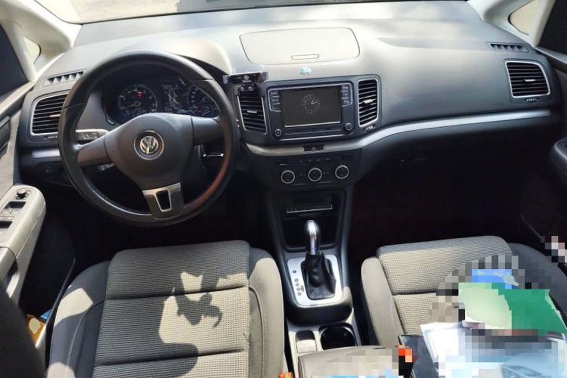 Used Volkswagen Sharan 2014 2.0 TSI Standard Model Center Console