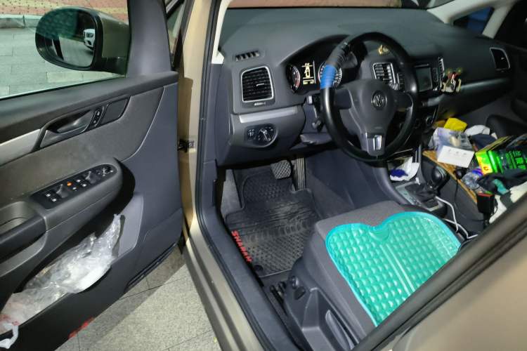 Used Volkswagen Sharan 2014 2.0 TSI Standard Model Driver Seat