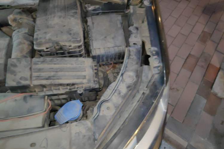 Used Volkswagen Sharan 2014 2.0 TSI Standard Model Engine Bay Left