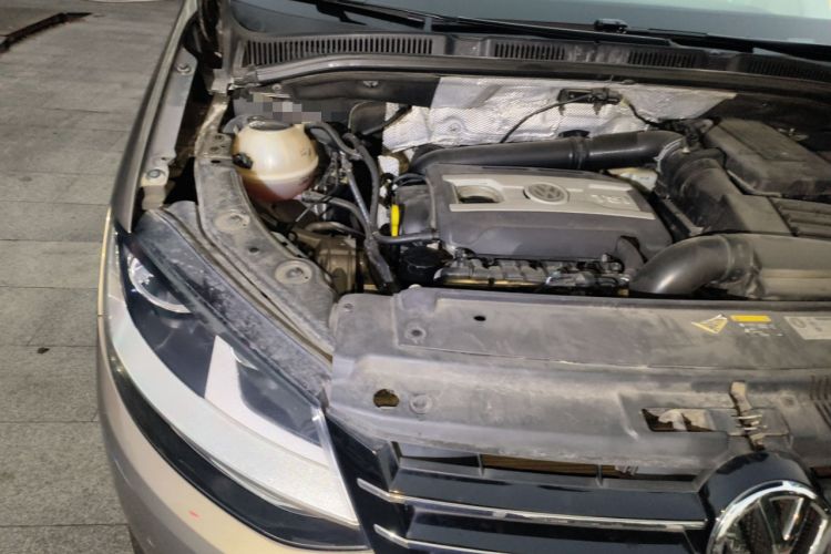 Used Volkswagen Sharan 2014 2.0 TSI Standard Model Engine Bay Right