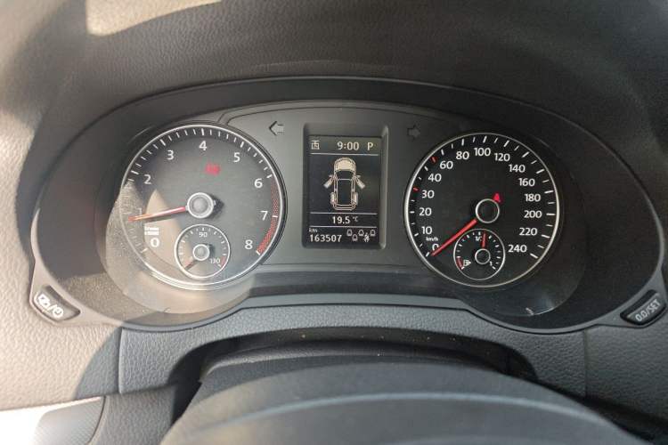 Used Volkswagen Sharan 2014 2.0 TSI Standard Model Instrument Cluster