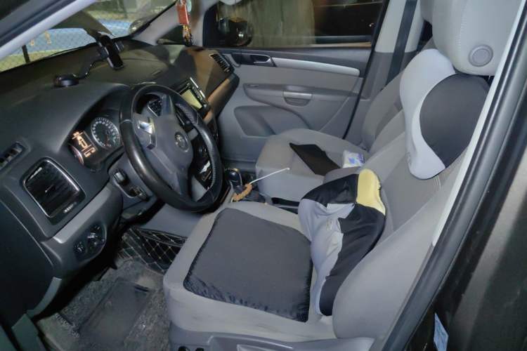 Used Volkswagen Sharan 2014 2.0 TSI Standard Model Left Front Seat